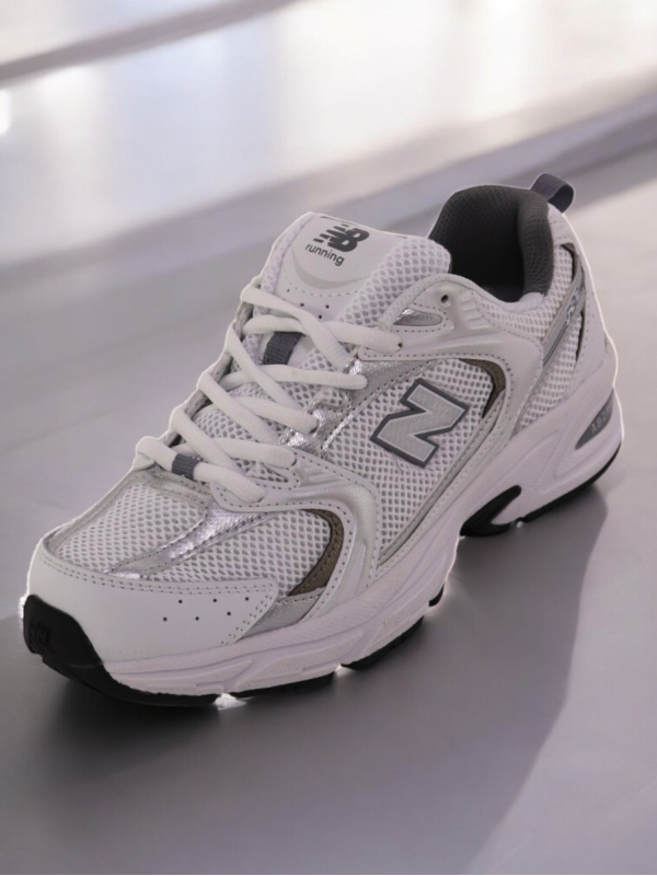 New Balance 530