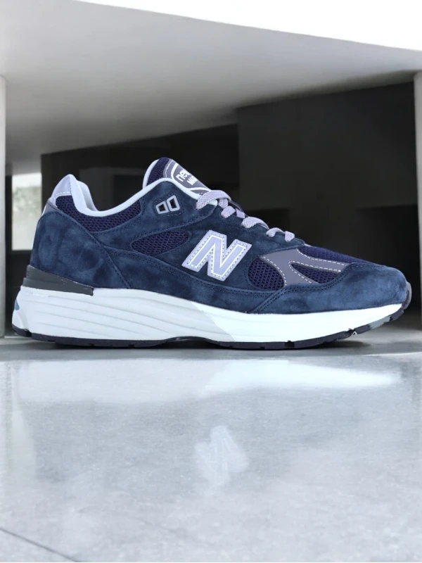 New Balance 991