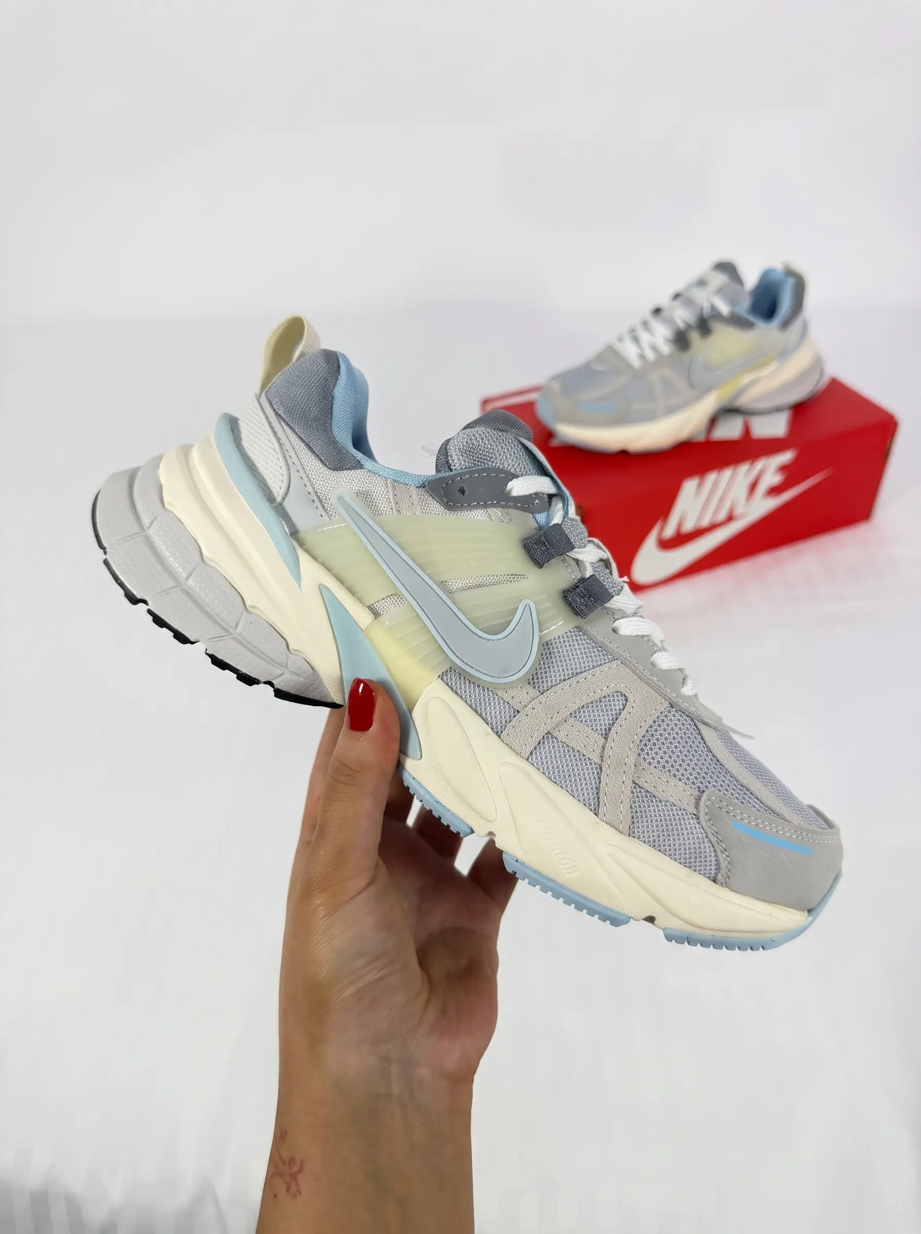 Nike V2K Run