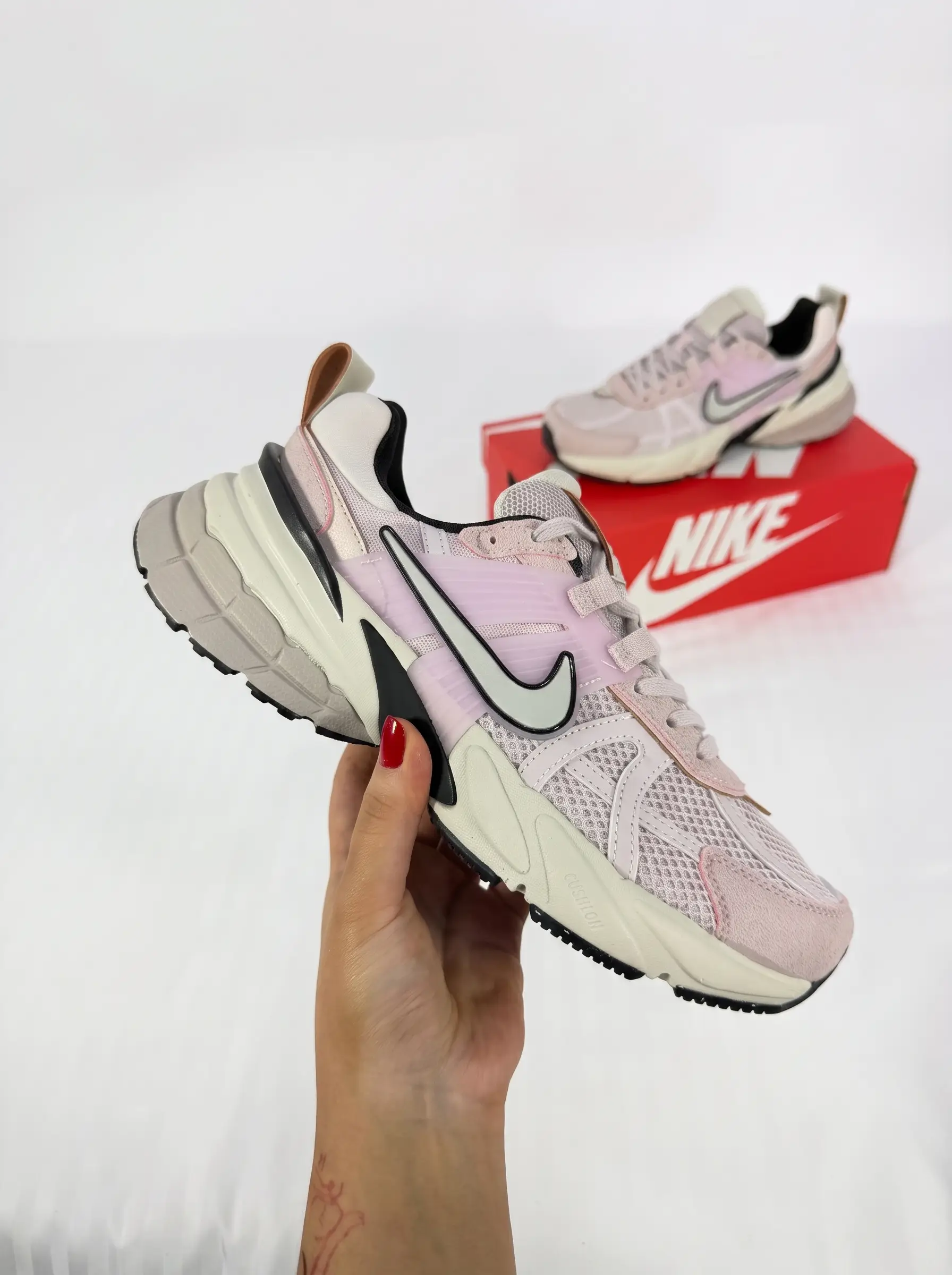 Nike V2K Run