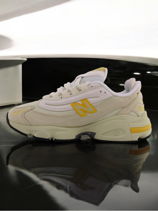 New Balance 1000