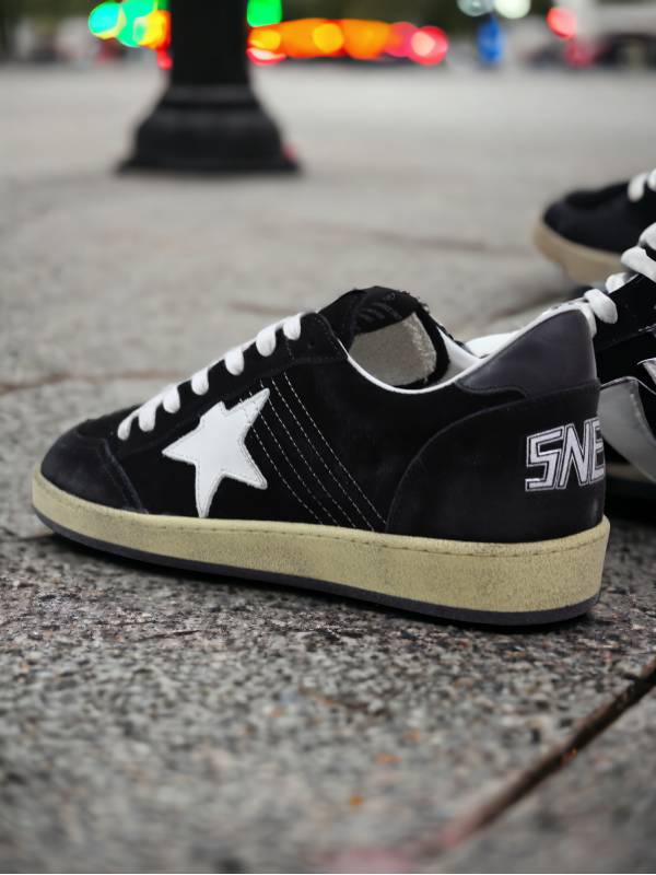 Golden Goose Ballstar