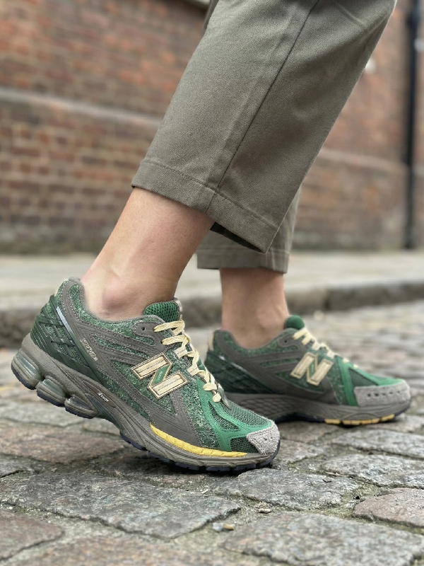 New Balance 1906