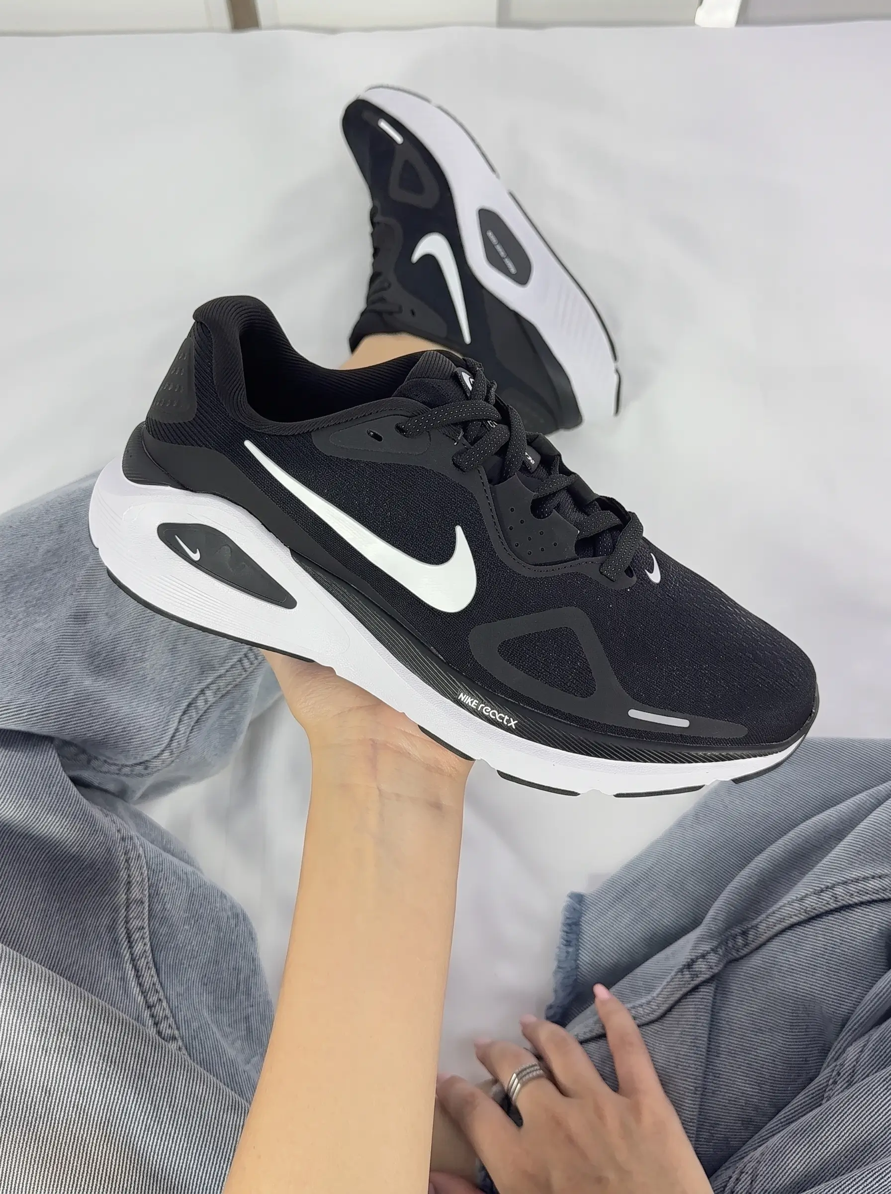 Nike Structure 26