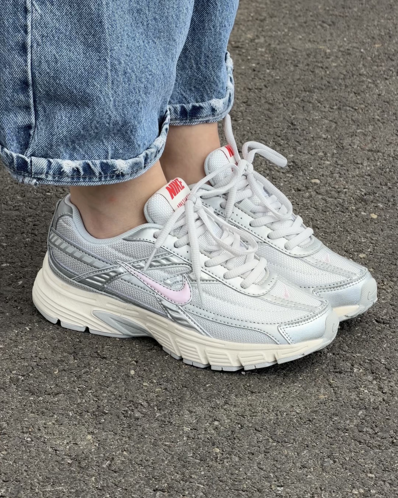 Nike Initiator