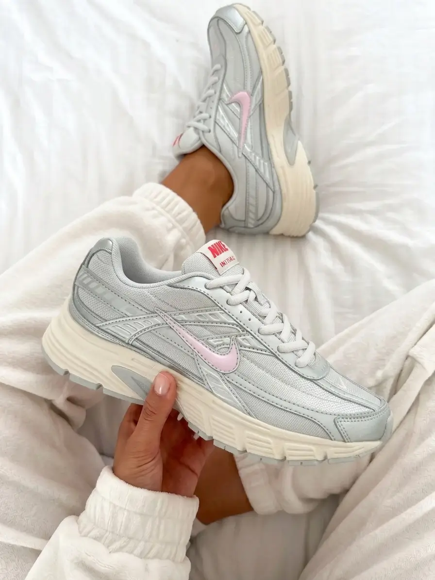 Nike Initiator