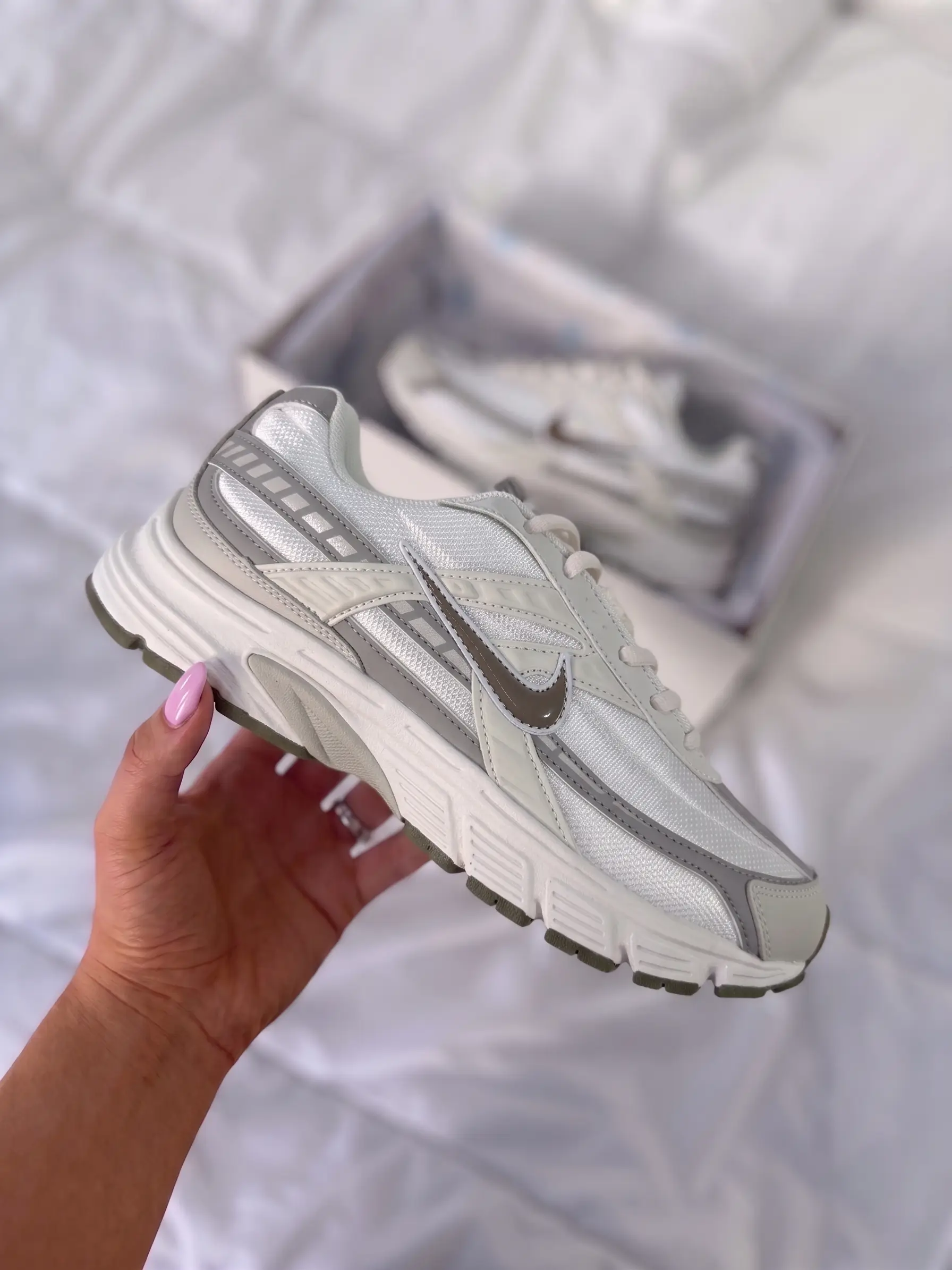 Nike Initiator