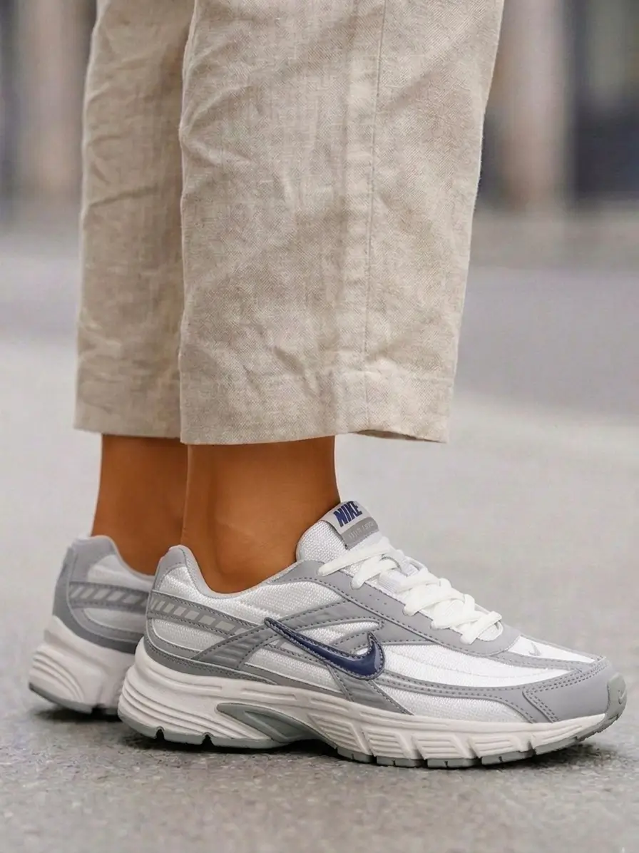 Nike Initiator