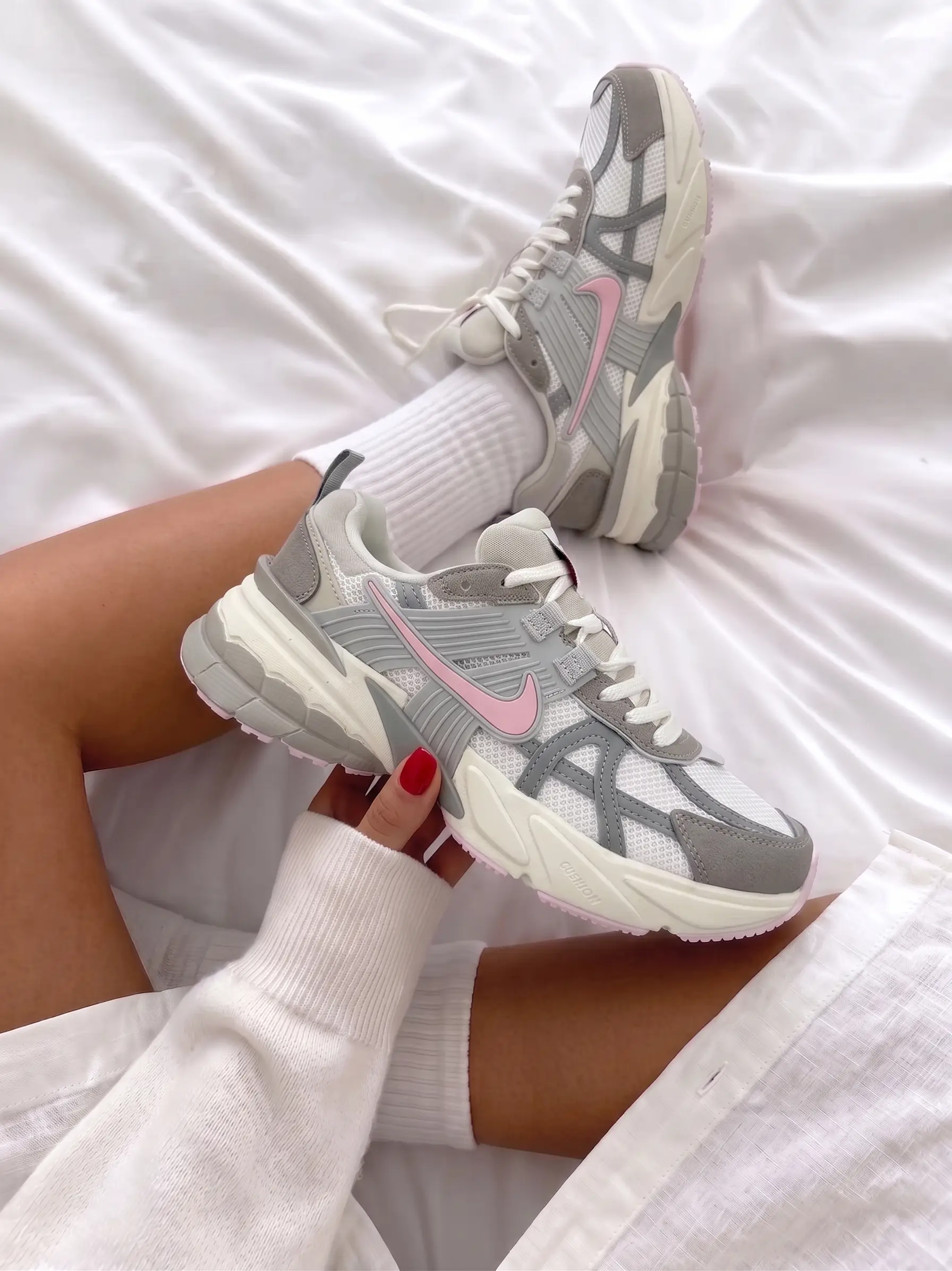 Nike V2K Run