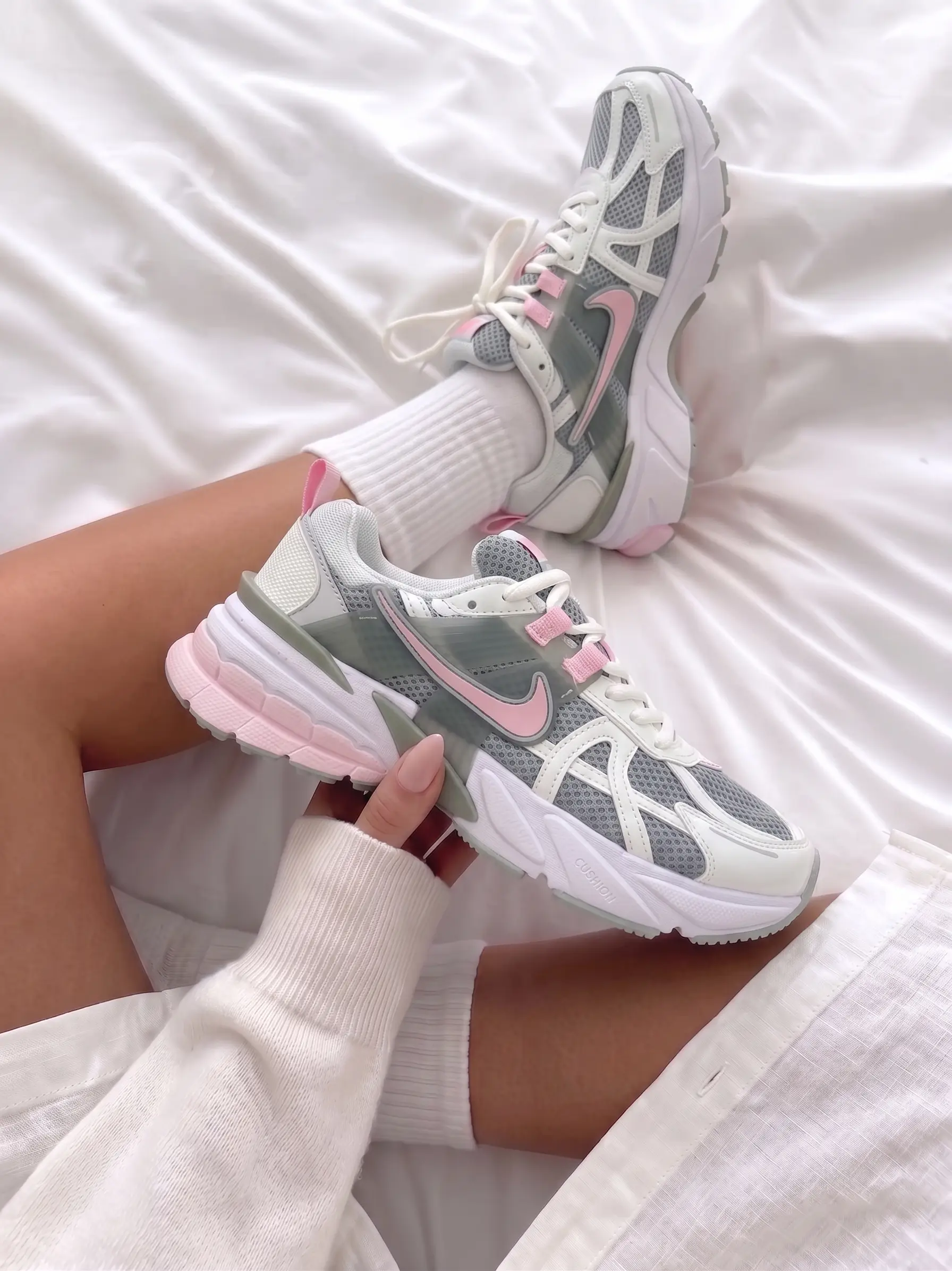 Nike V2K Run