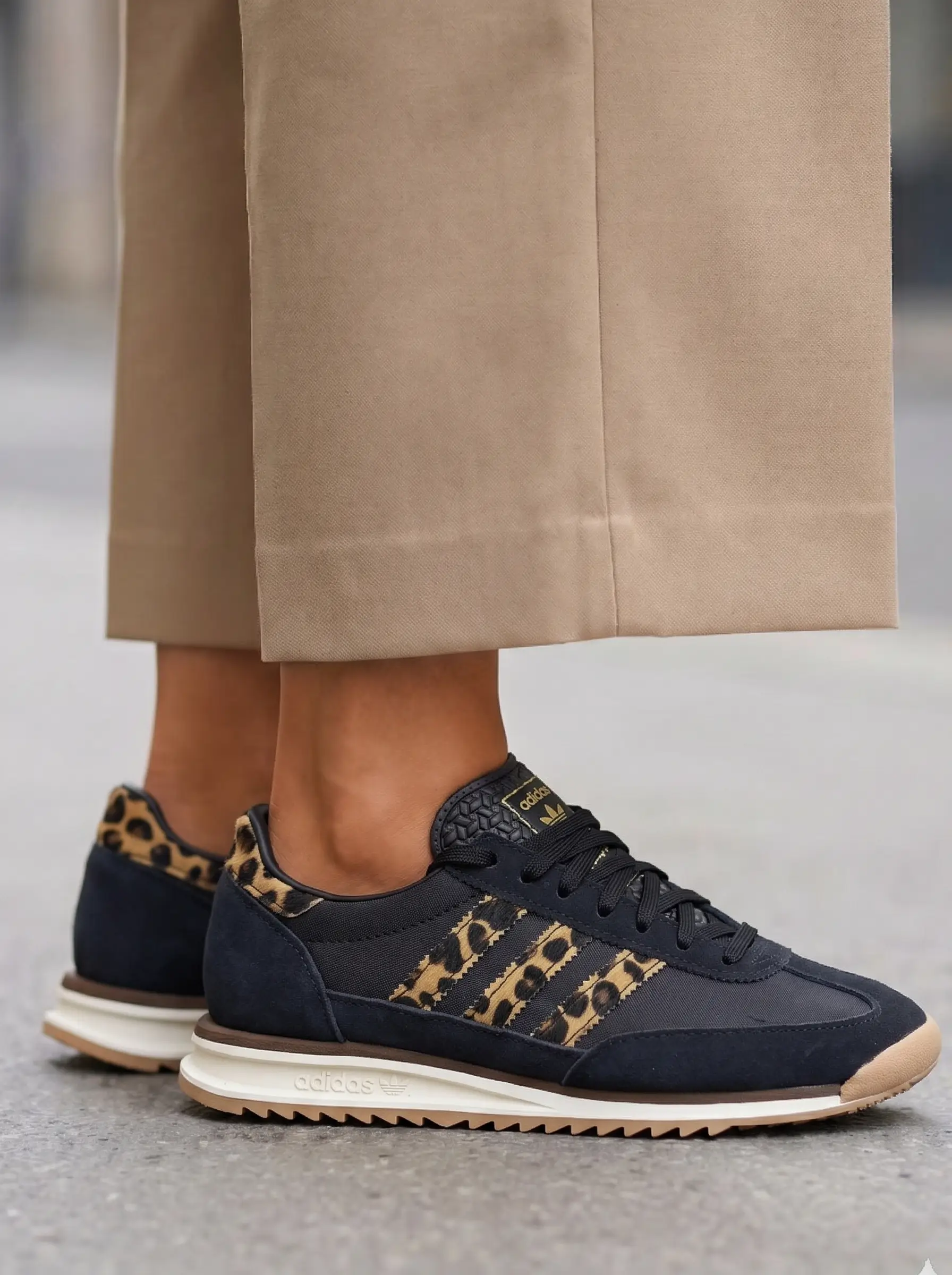 Adidas SL 72