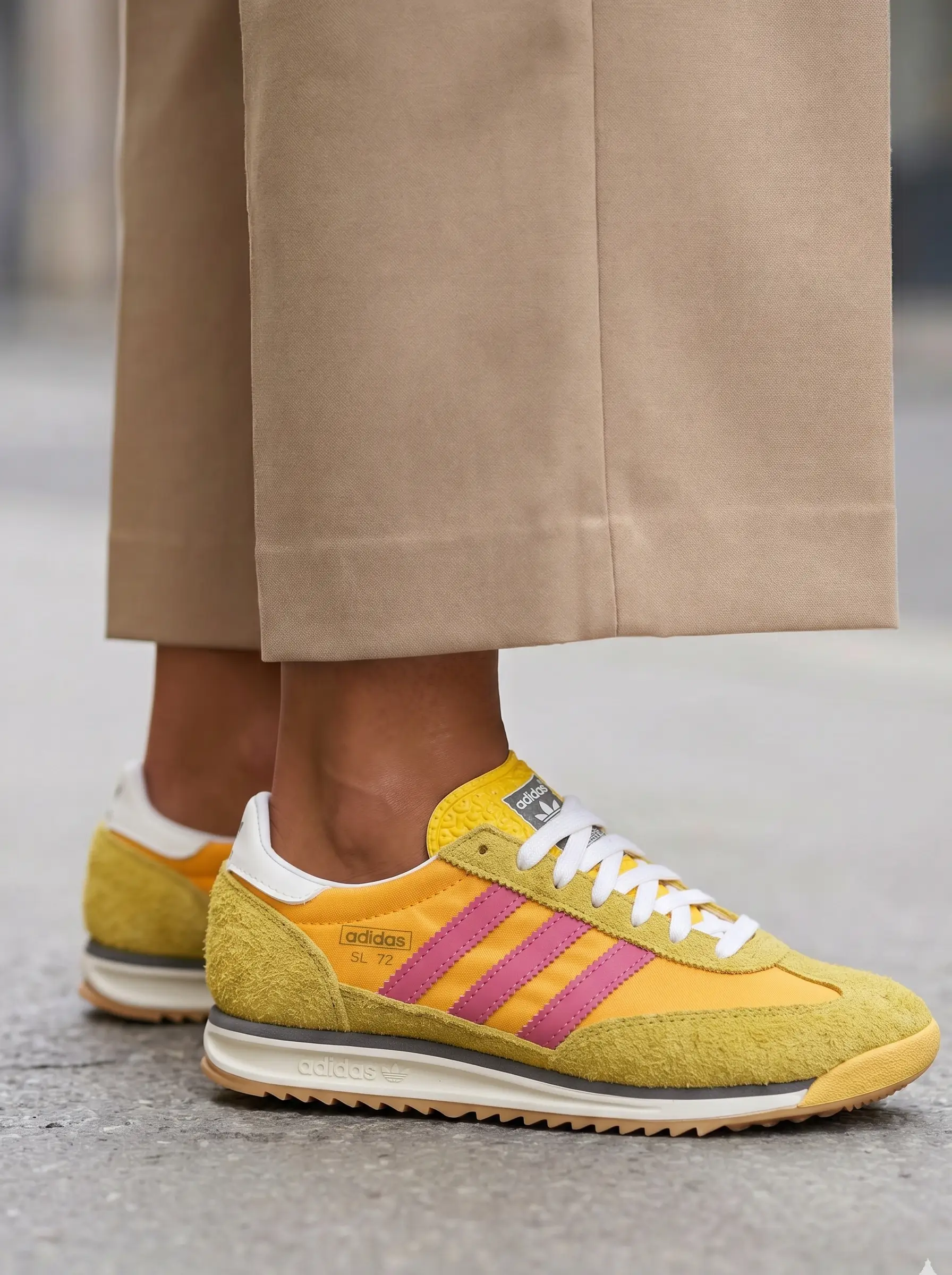 Adidas SL 72