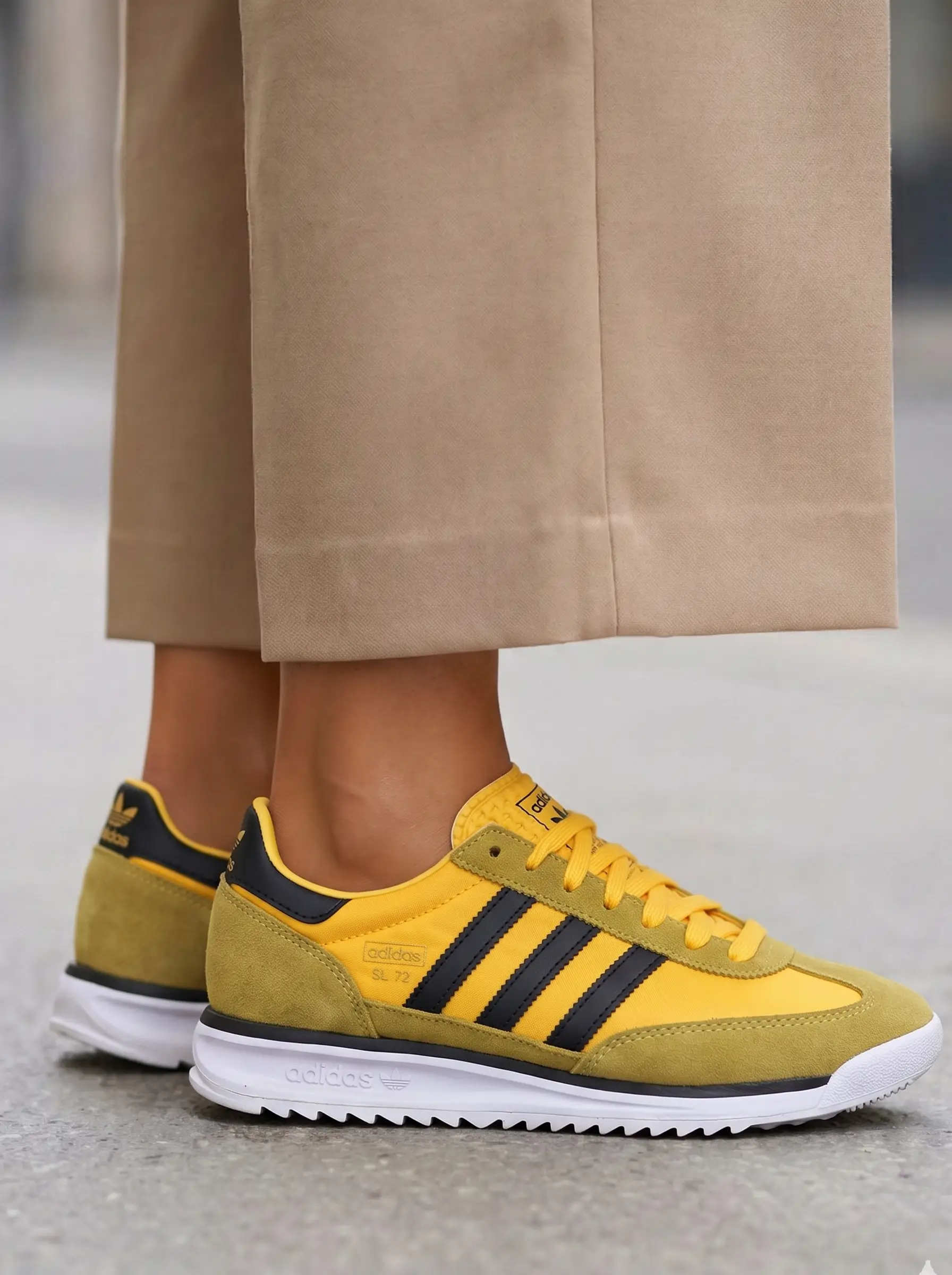Adidas SL 72