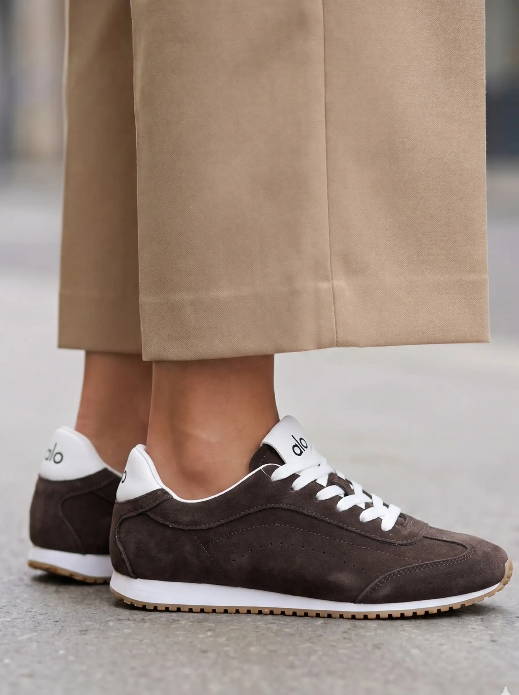Alo Yoga Sunset Sneakers
