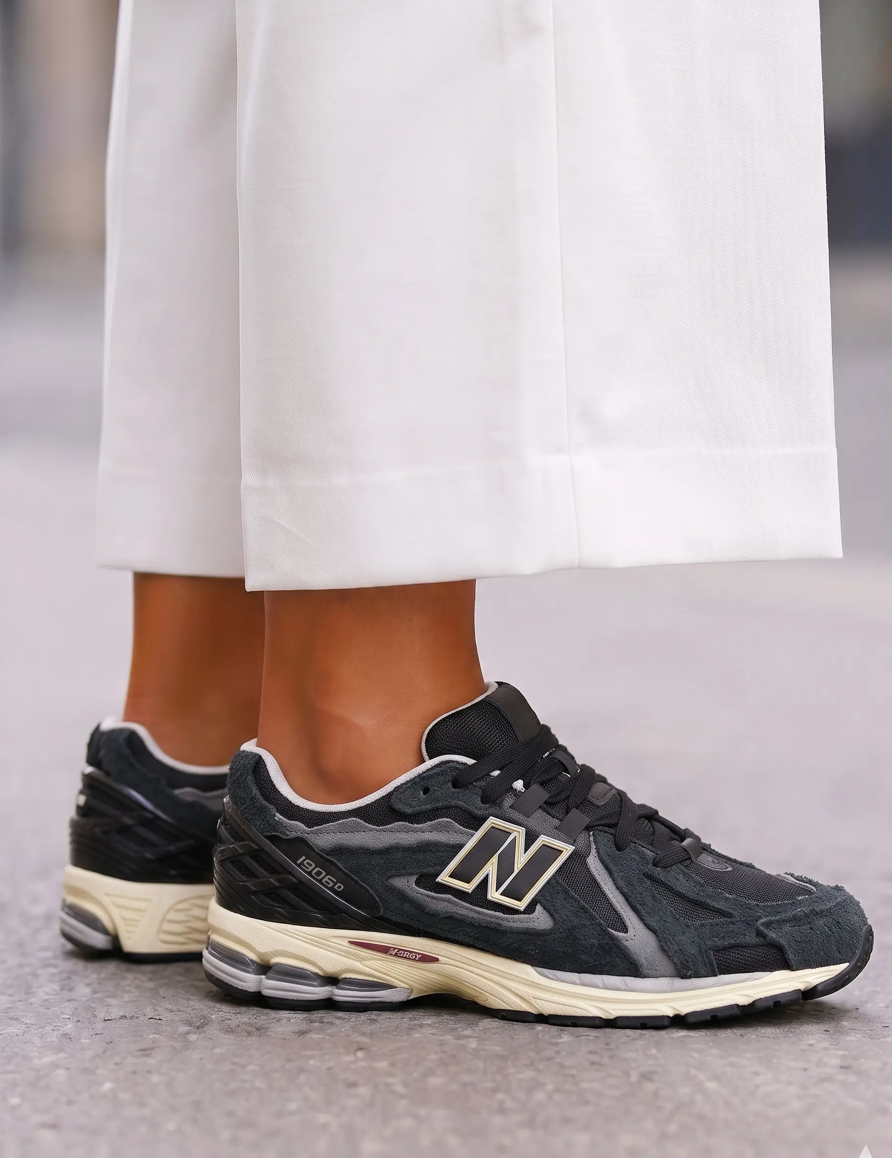 New Balance 1906