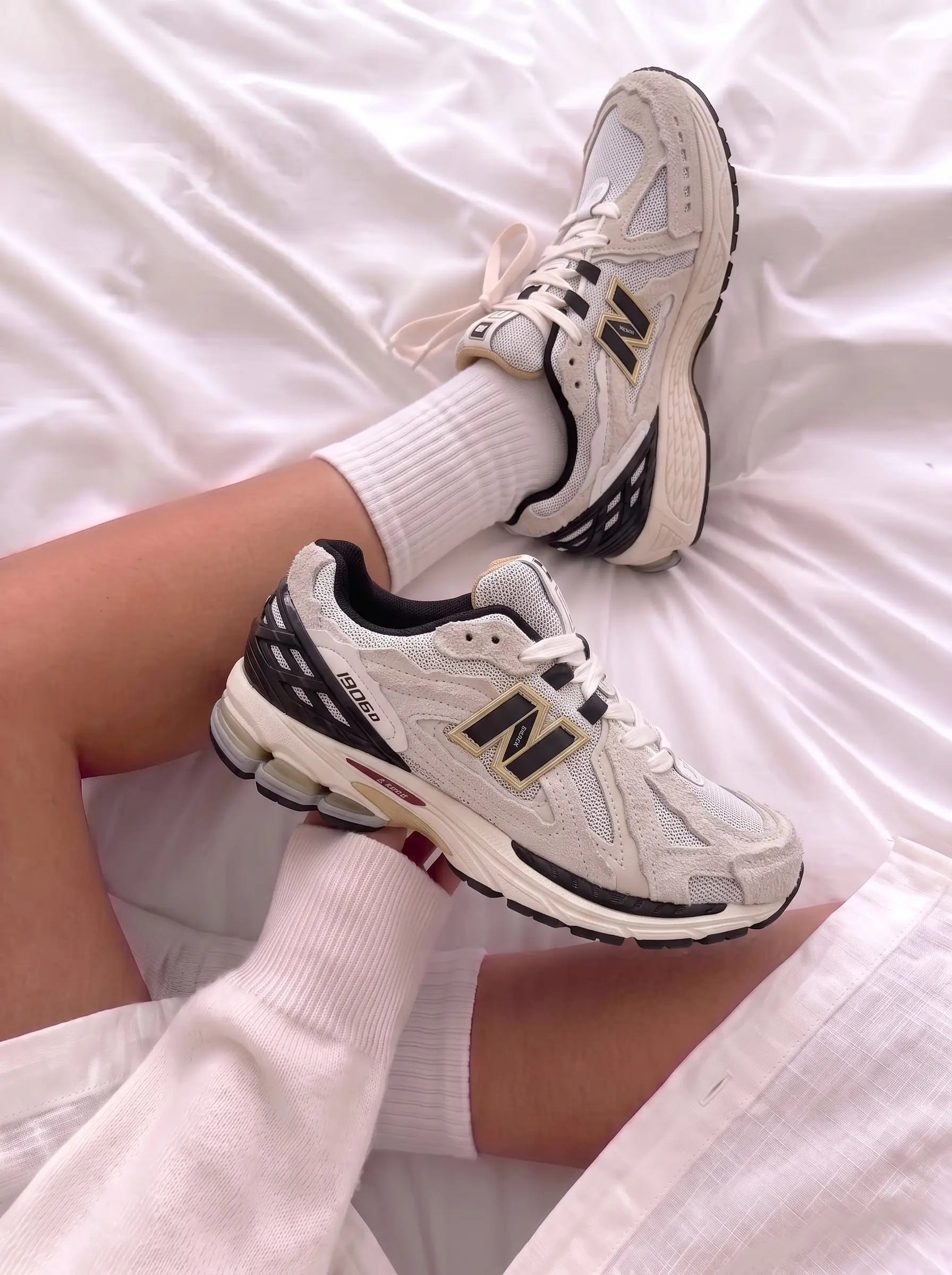 New Balance 1906