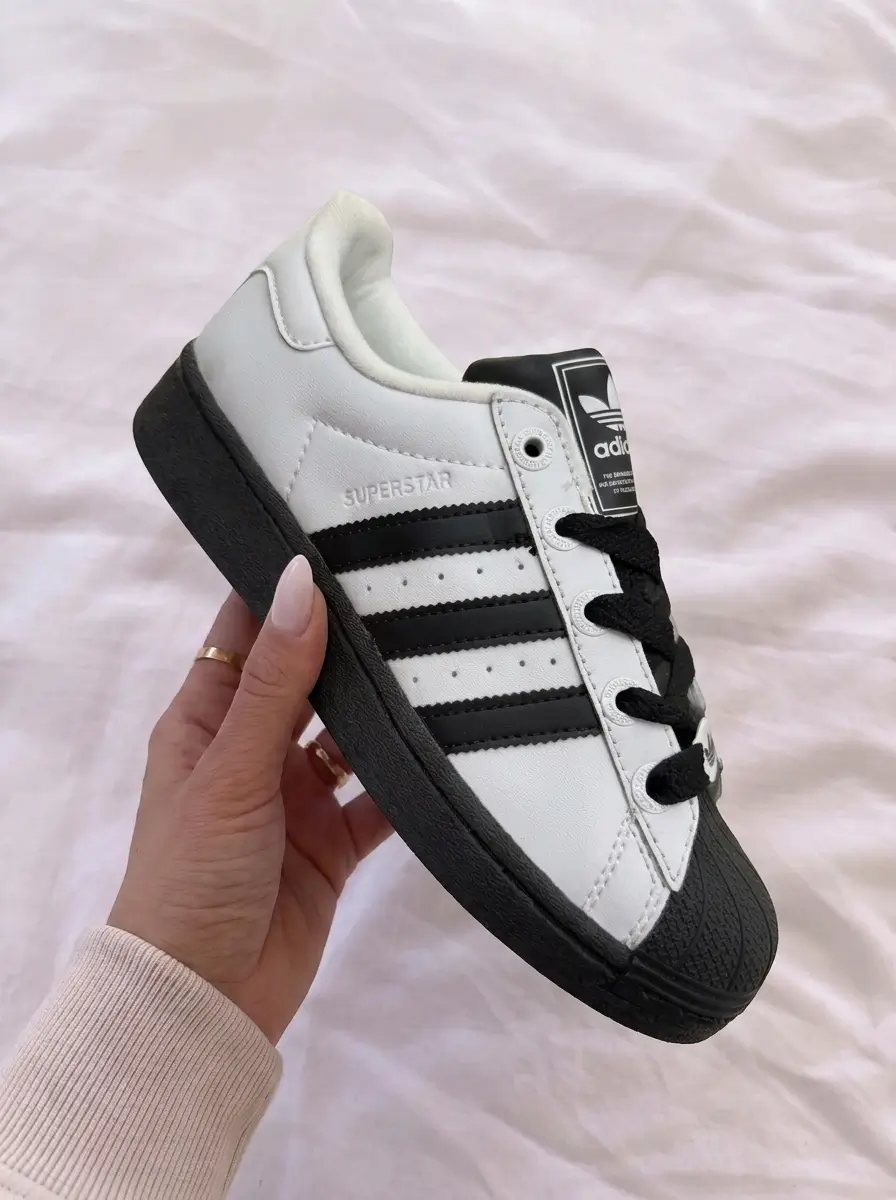 Adidas Superstar