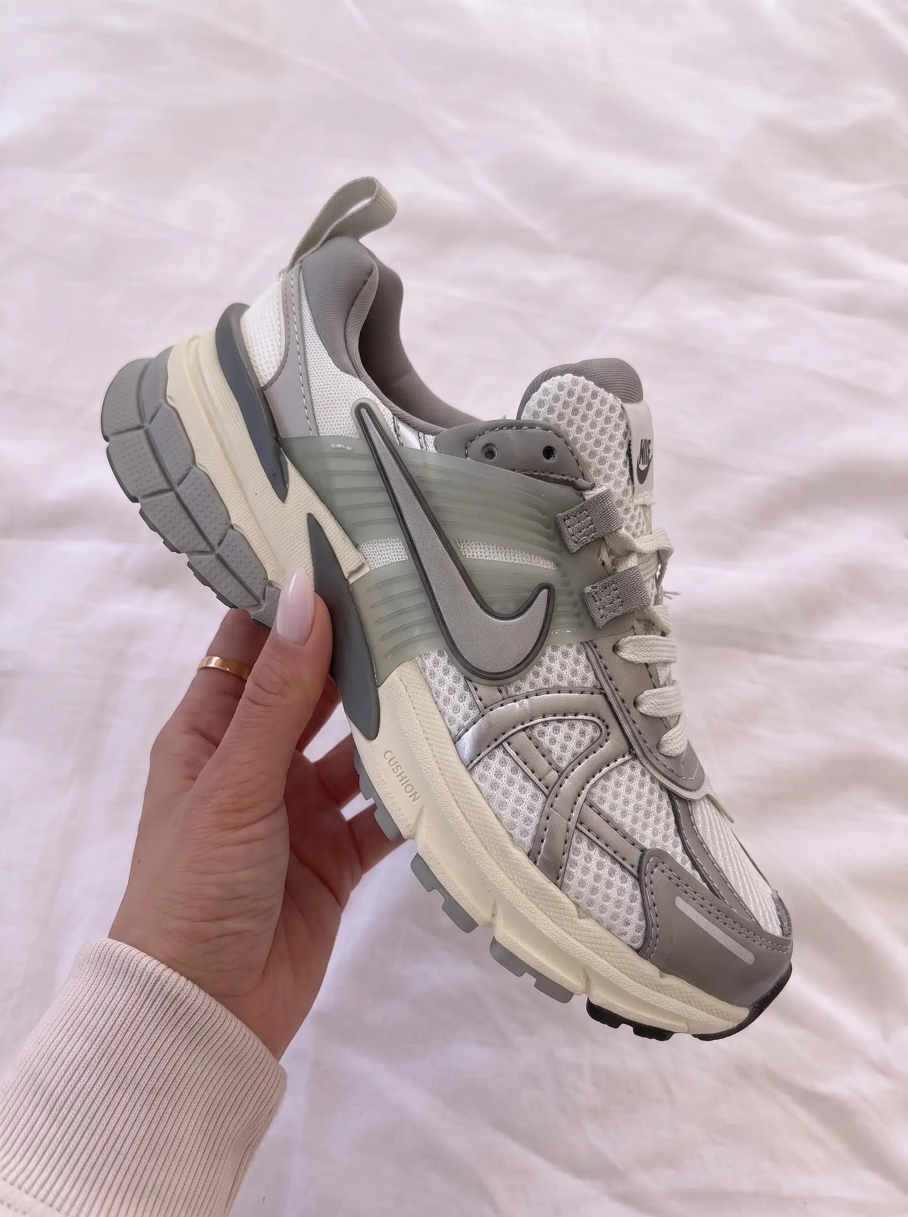 Nike V2K Run