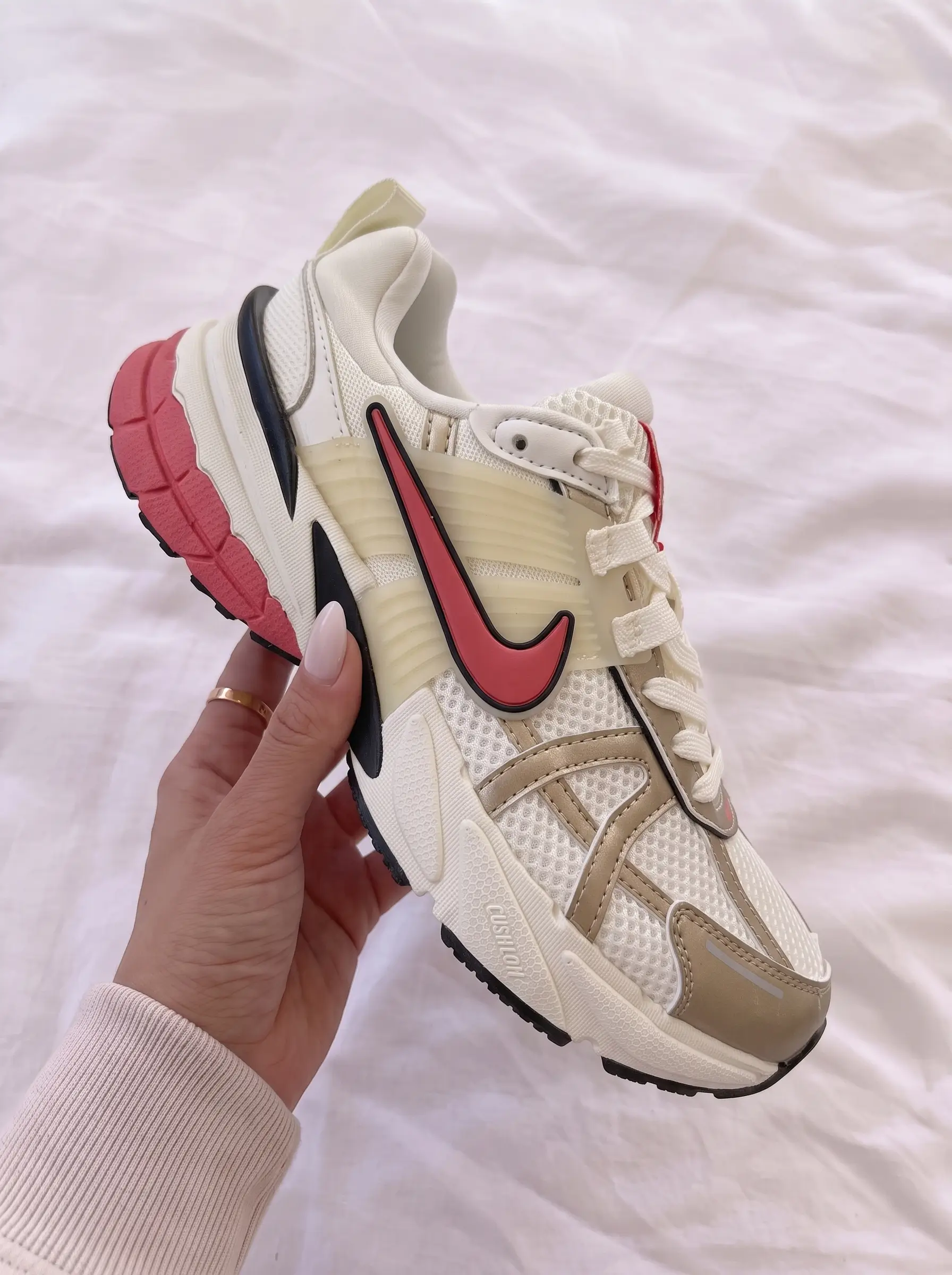 Nike V2K Run