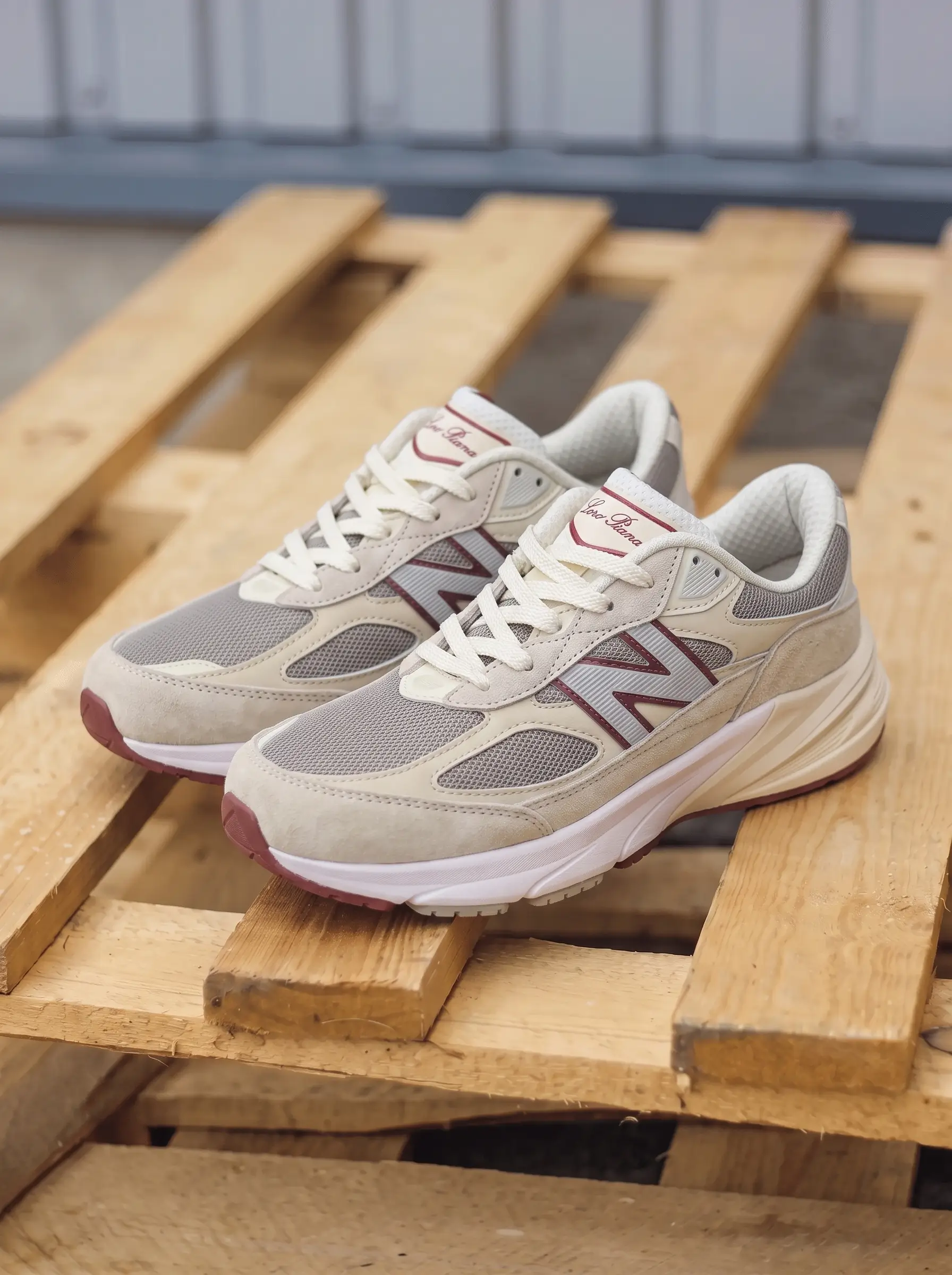 New Balance 990v6