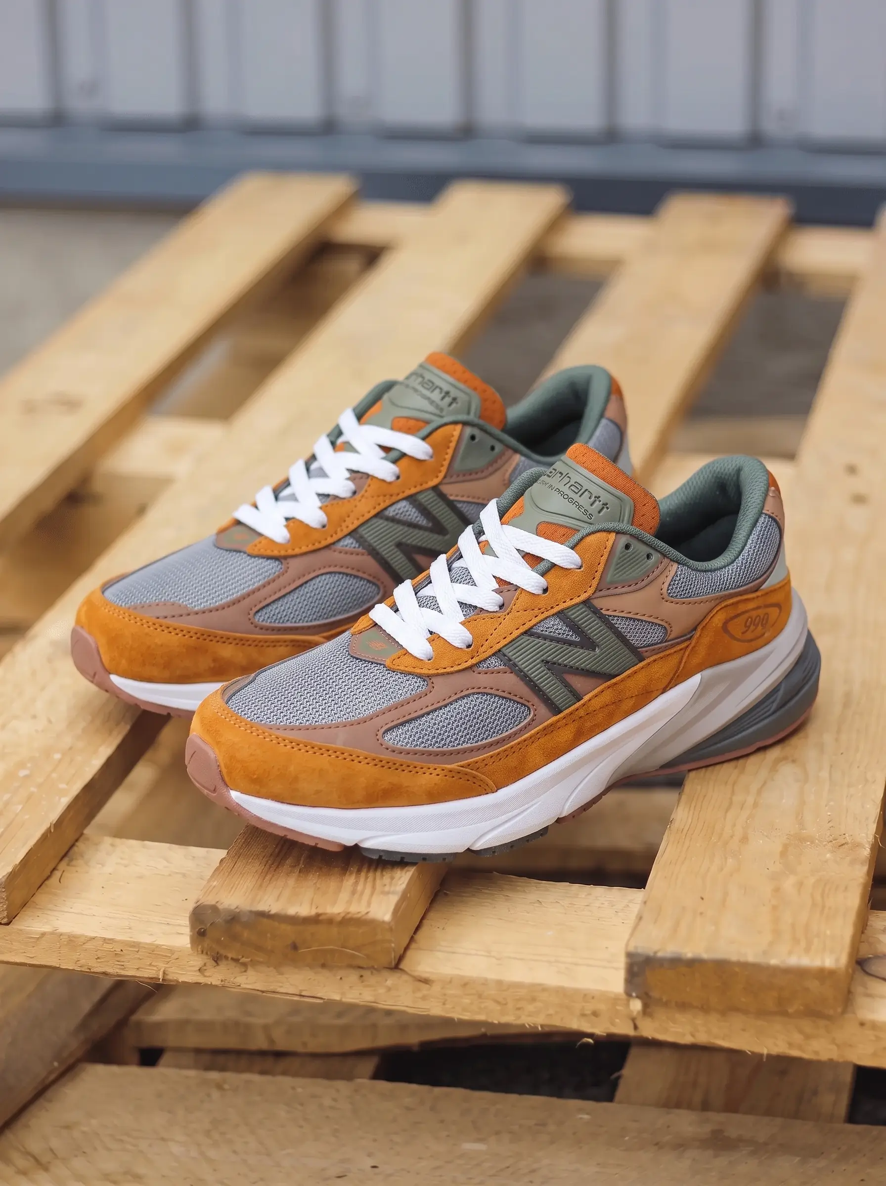 New Balance 990v6
