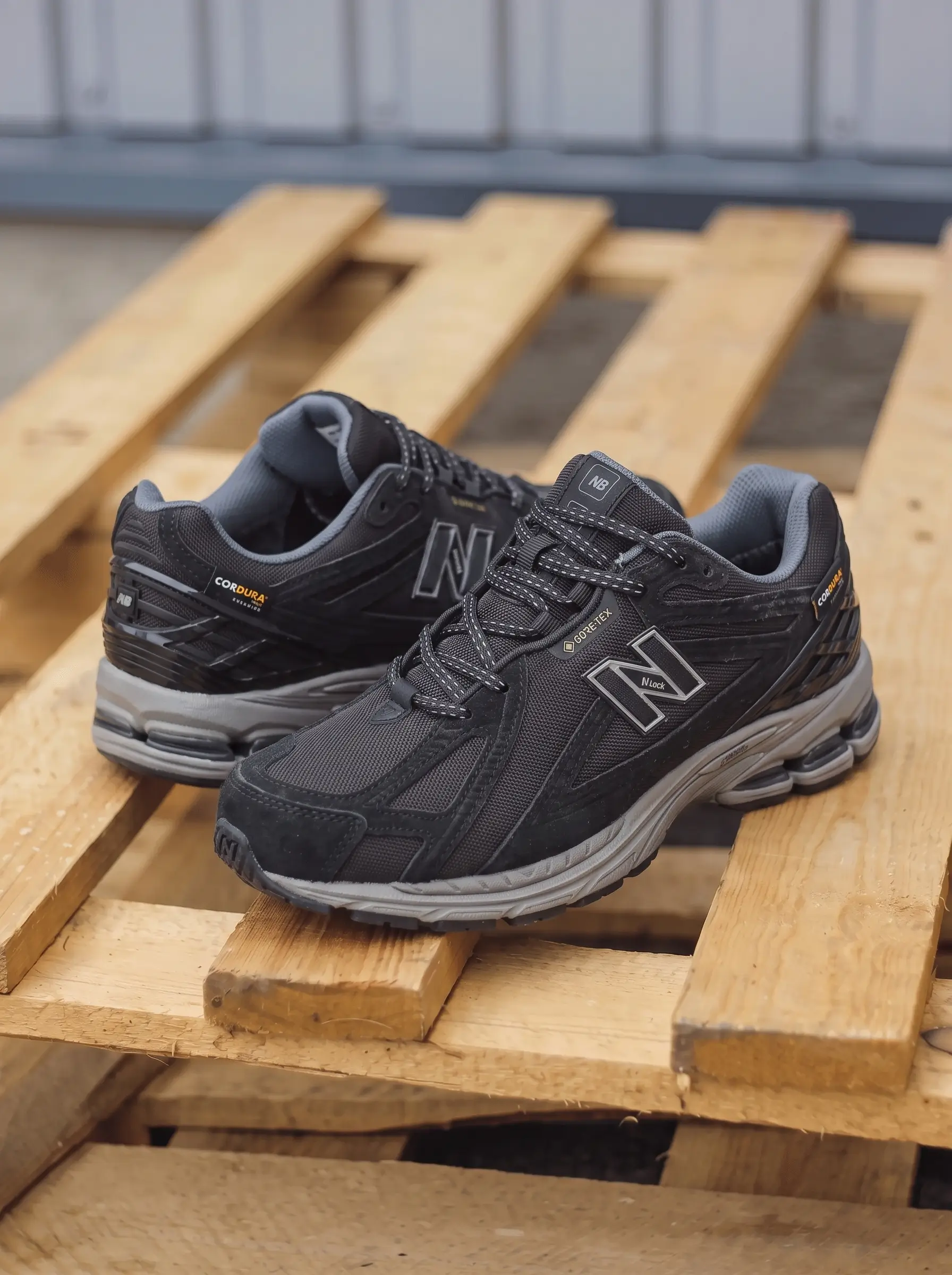 New Balance 1906