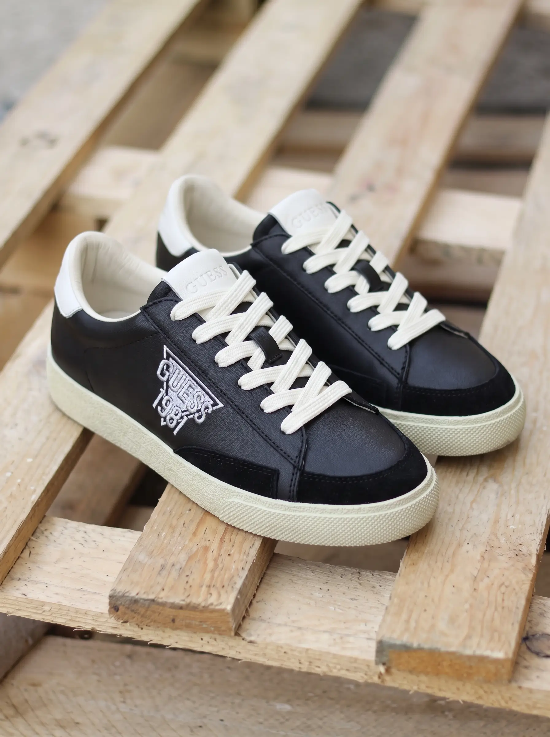 Guess Sneakers