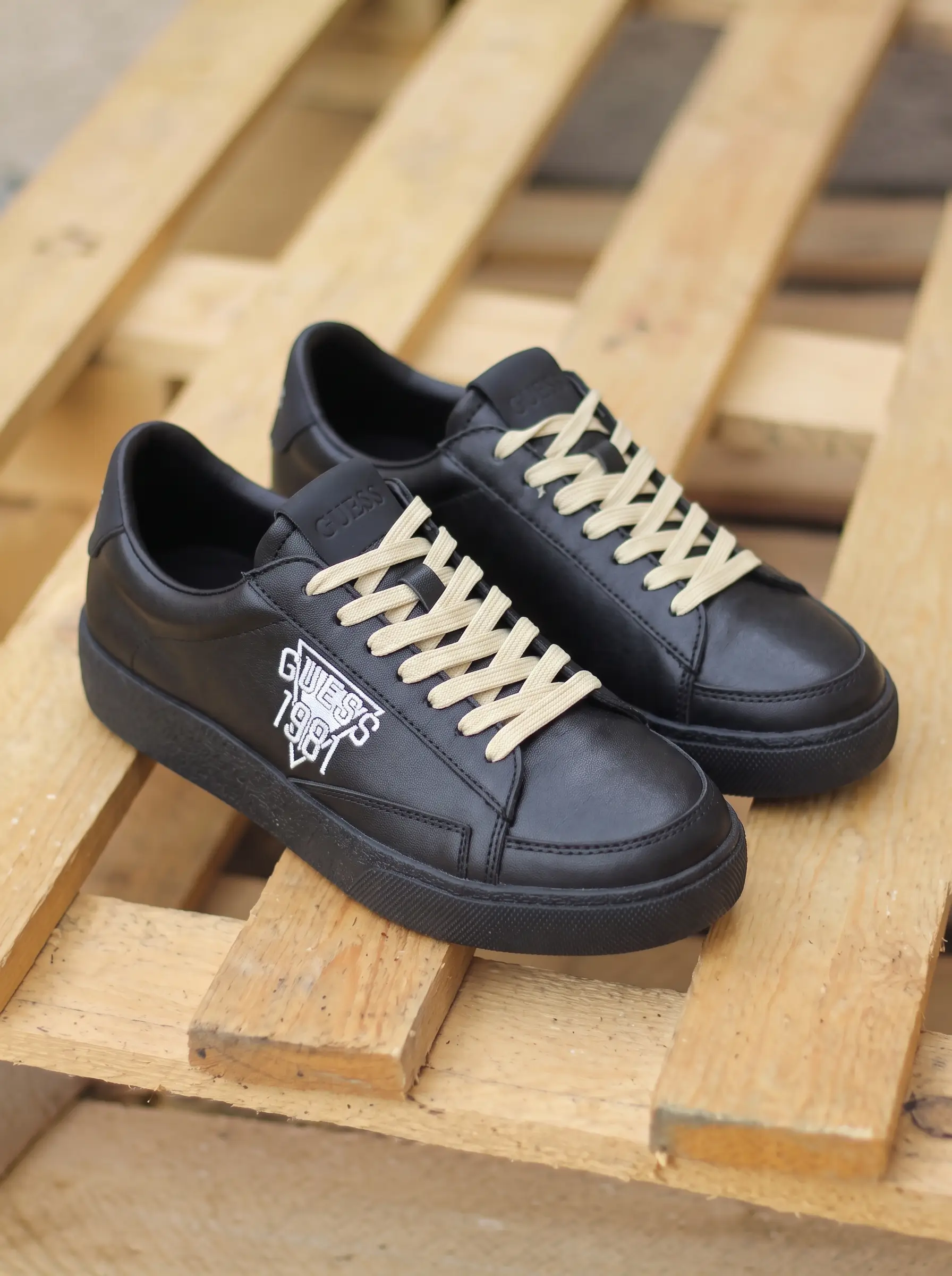 Guess Sneakers