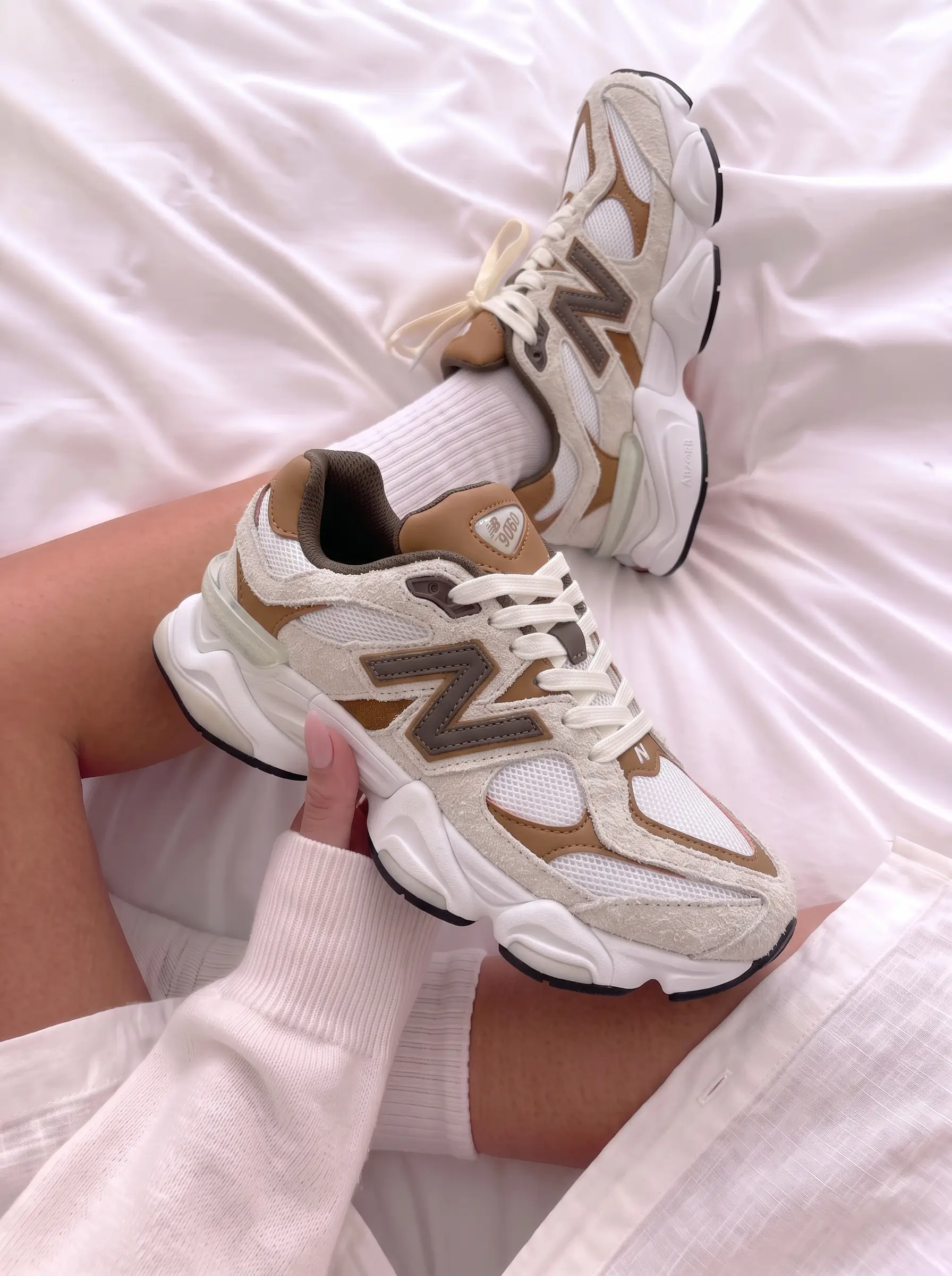 New Balance 9060