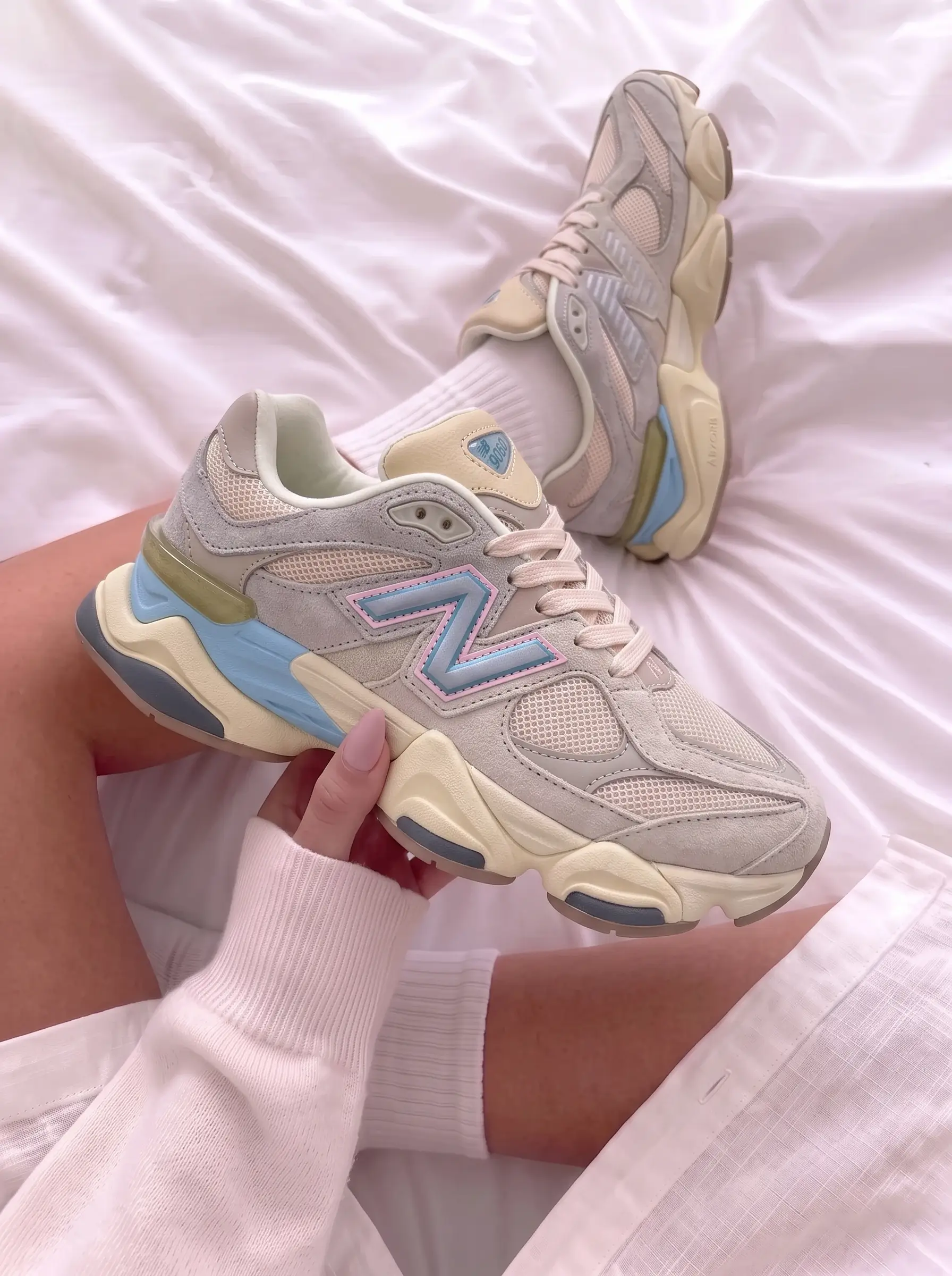 New Balance 9060