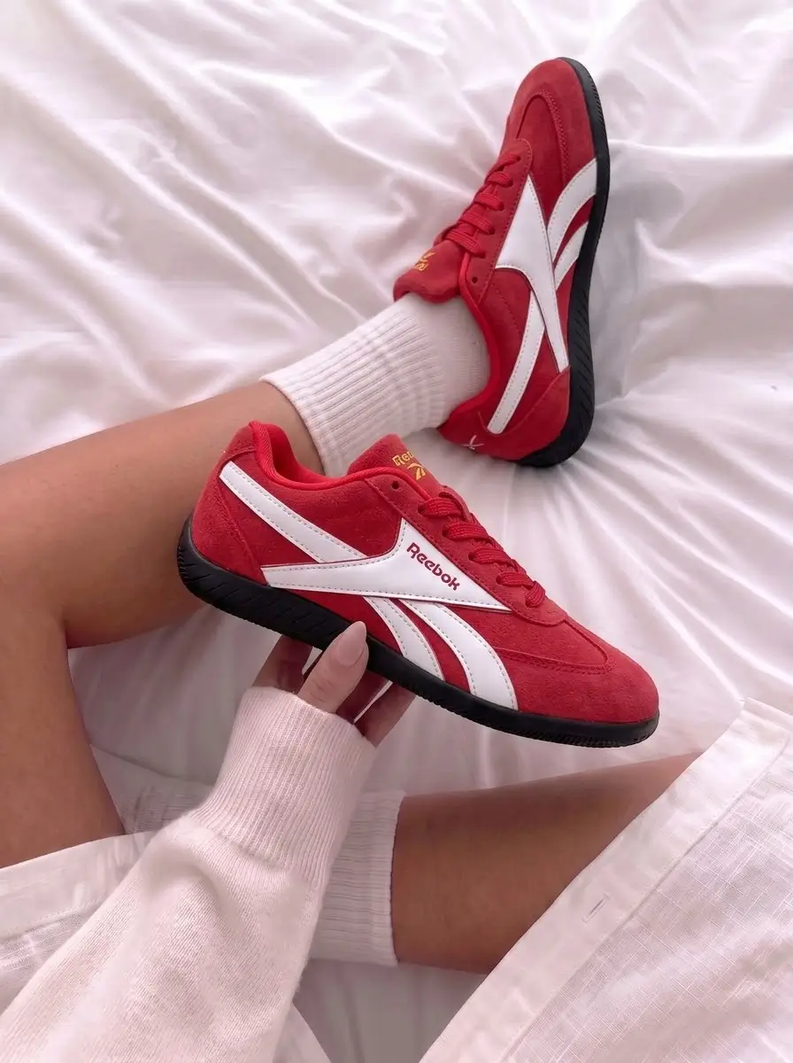 Reebok Sneakers