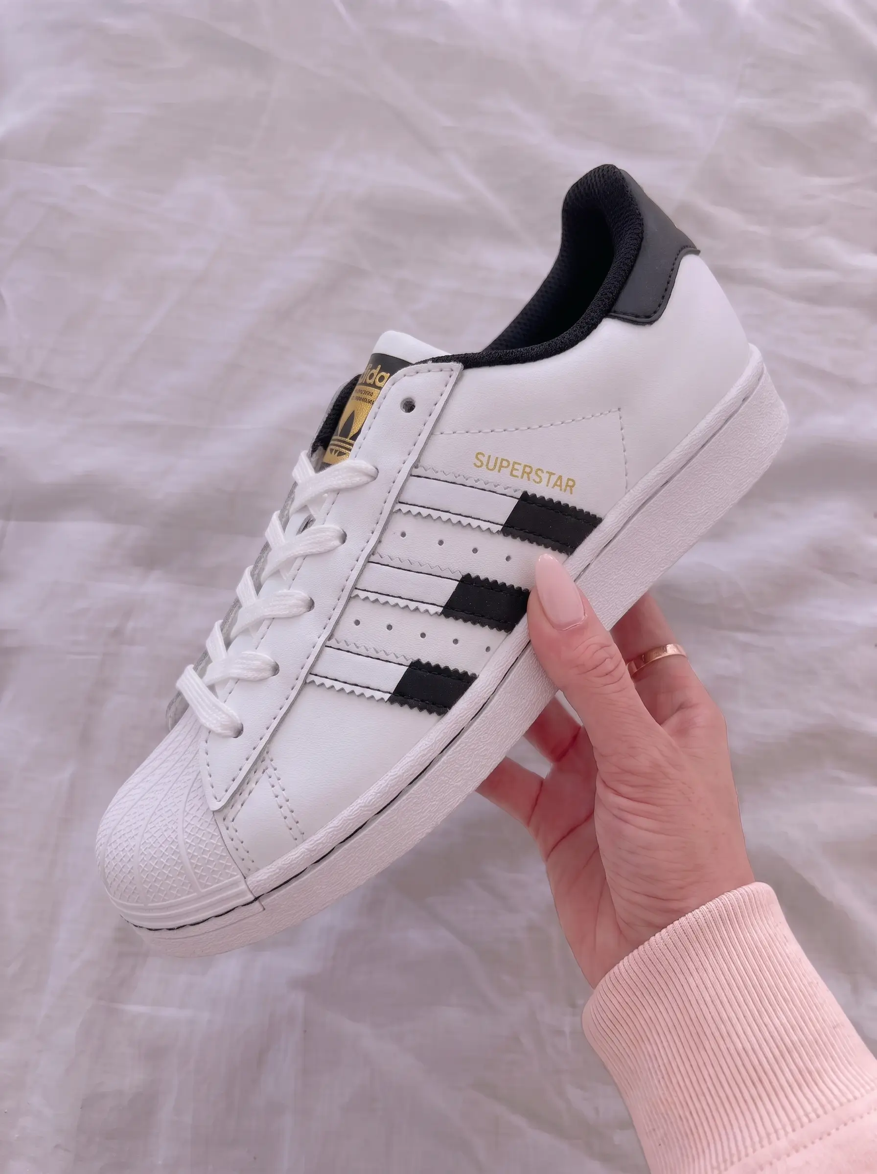 Adidas Superstar