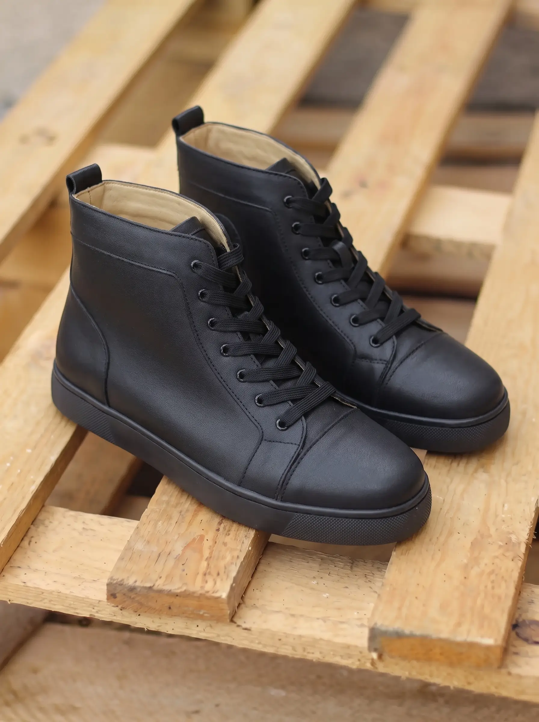 Christian Louboutin Louis Junior Sneakers Mid